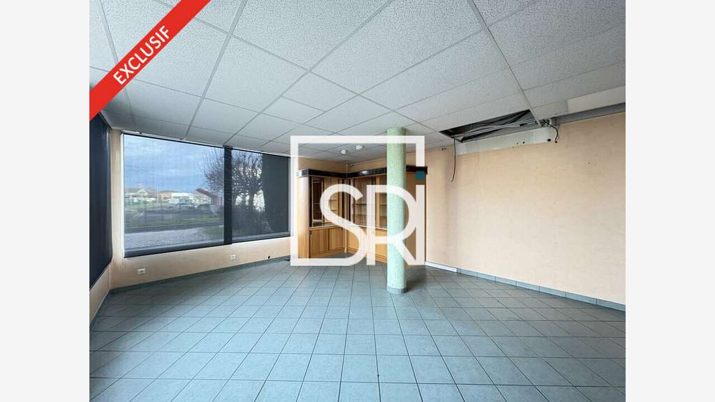 Local commercial de 635m² à louer en ZA à Aubière