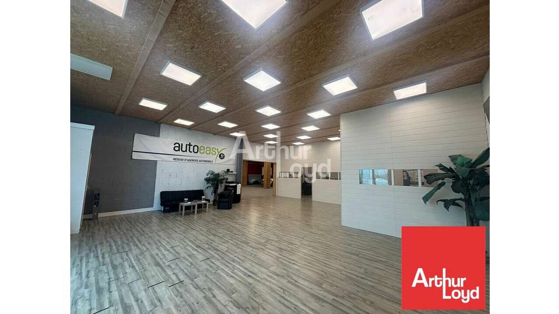 Local 360m² à louer à Aubigny-les Clouzeaux