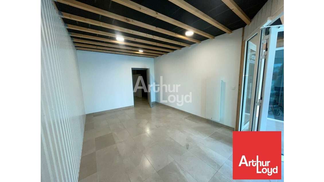 Loue local commercial 18m² à Aubigny les Clouzeaux