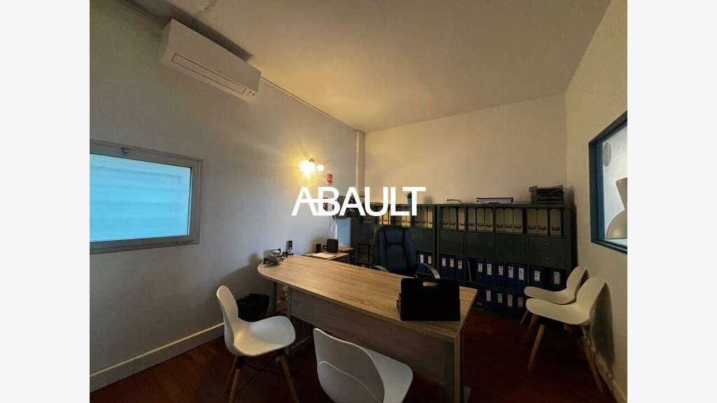 A louer local commercial de 93m² à Aucamville
