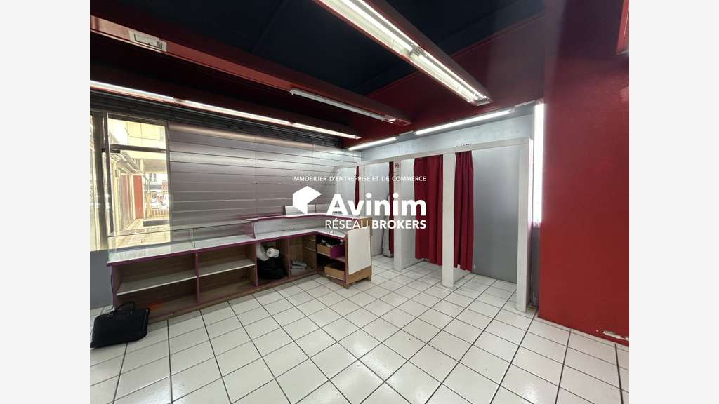 A louer local commercial 237m² empl N°1 à Auch