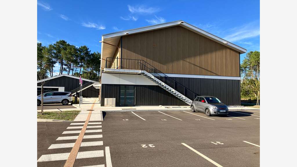A louer local neuf 265m² Nord Bassin d'Arcachon