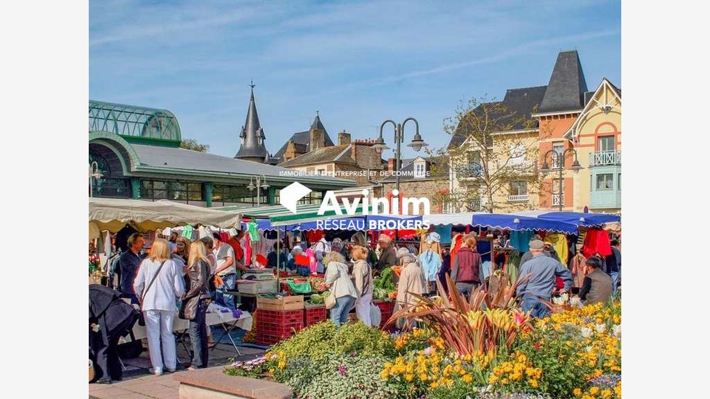 Cellules commerciales de 170m² à louer à Audenge
