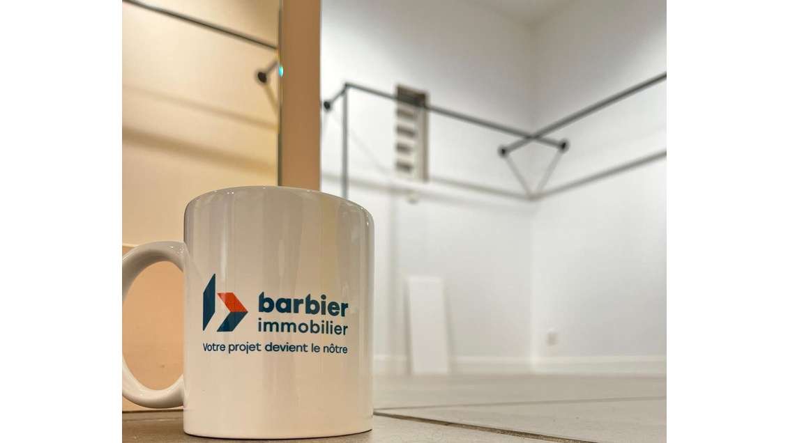 A louer local commercial à Auray zone de Kerbois