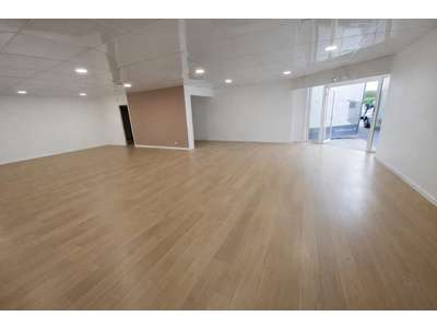 Location Locaux commerciaux - Boutiques à Auray