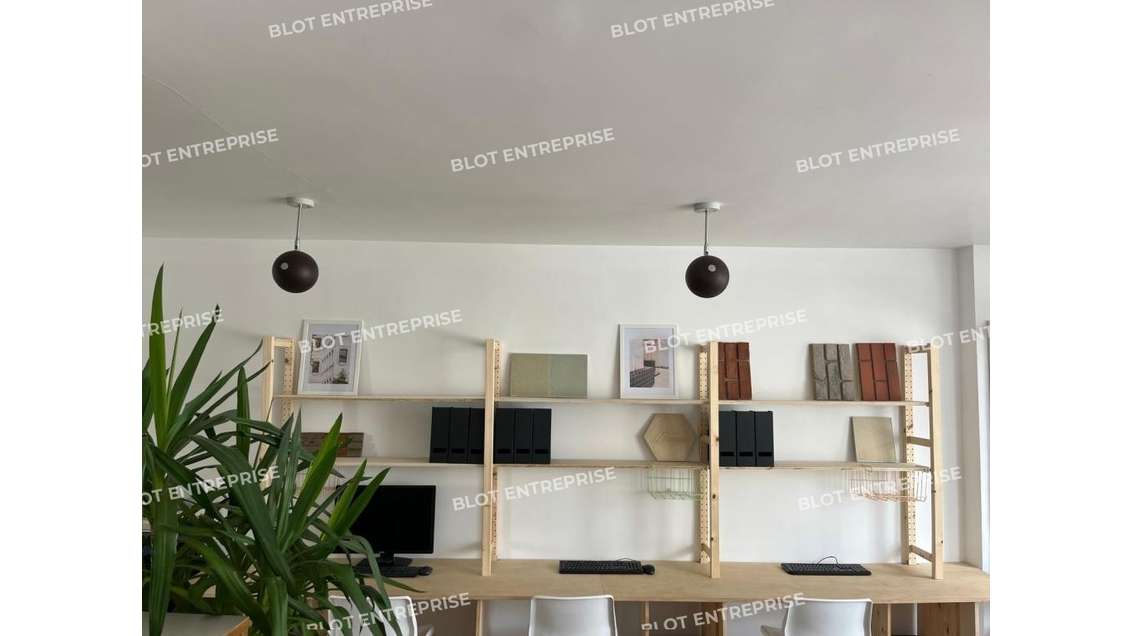 À LOUER - LOCAL COMMERCIAL - AURAY - 40 m²