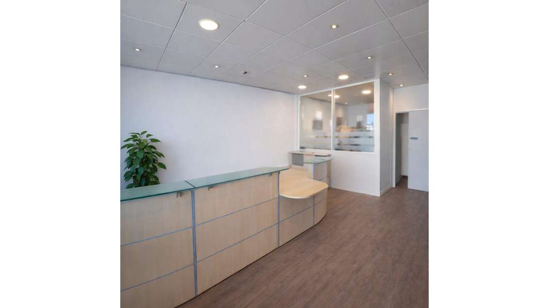 A louer local commercial de 81m² à Auray