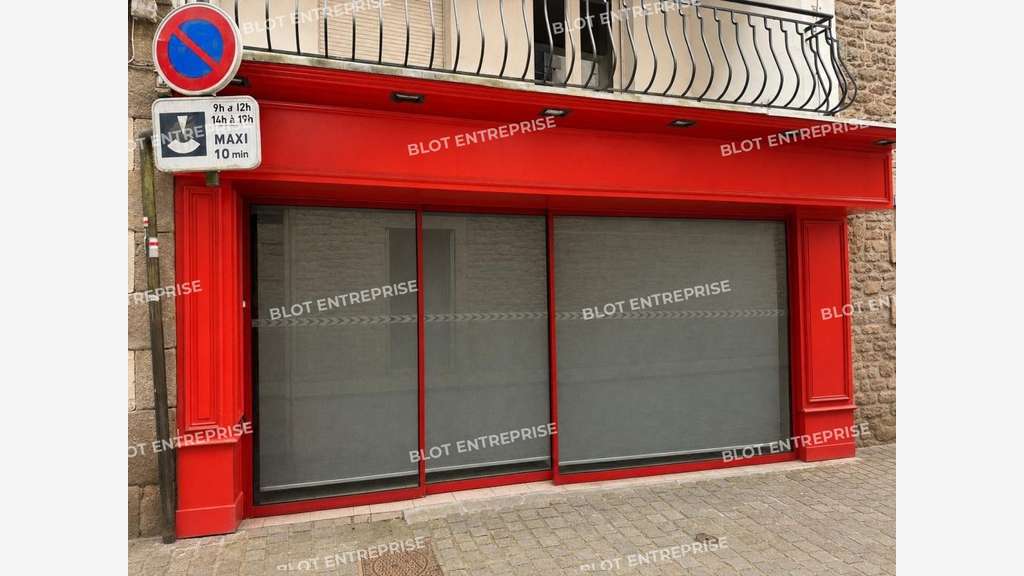 A louer immeuble mixte 270m² à Auray centre