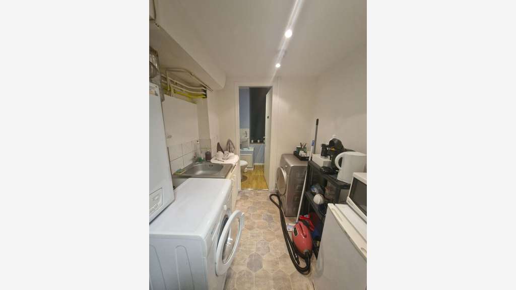 A louer local commercial de 50m² à Auxerre centre