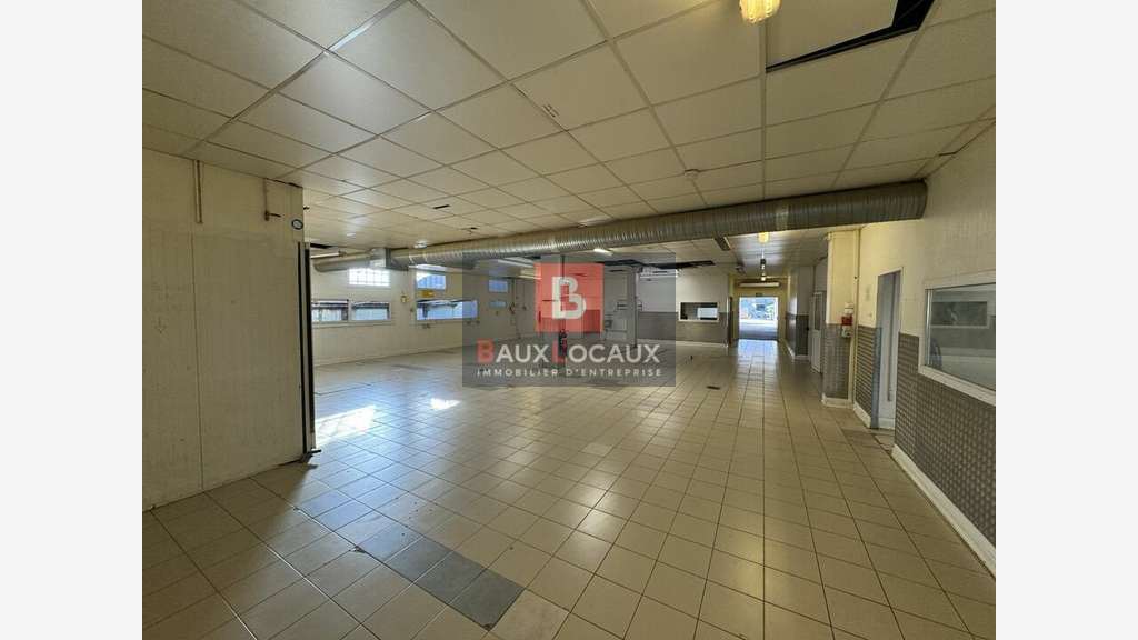 Local 1240m² à louer empl premium à Avignon