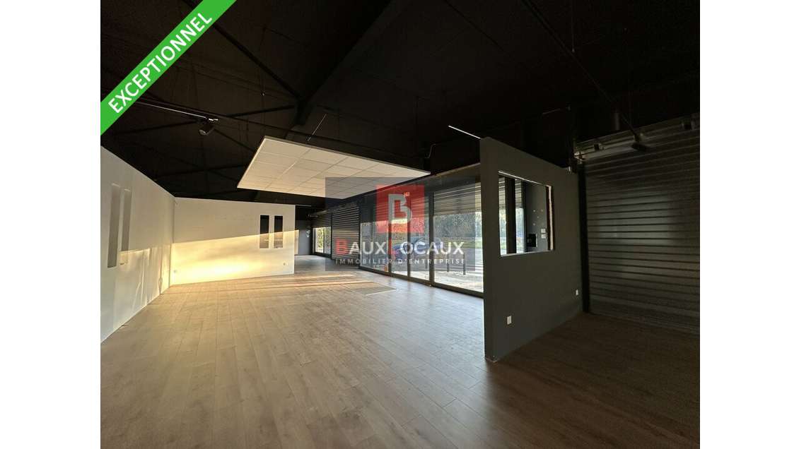 Local commercial 1200m² à louer à Avignon 