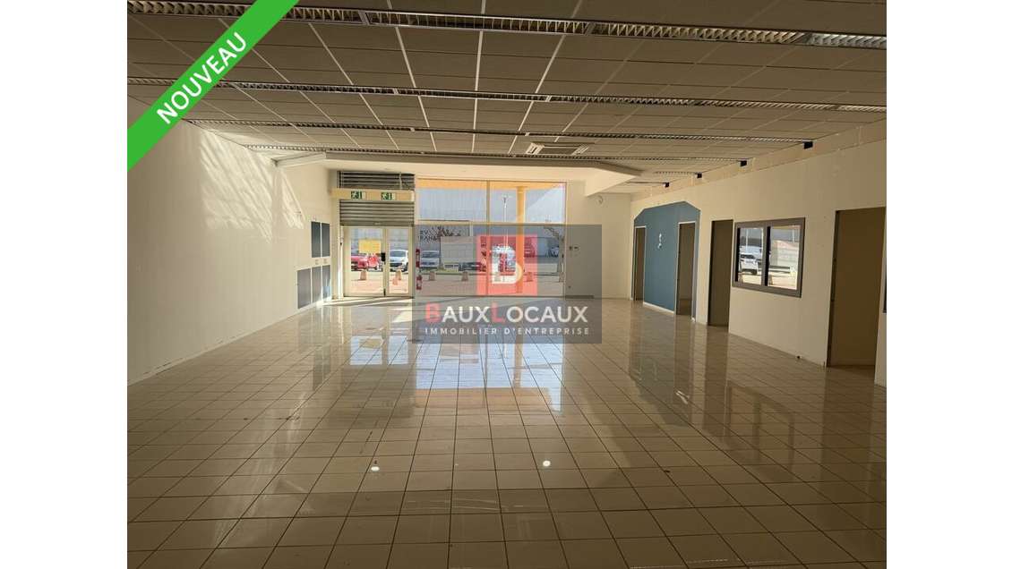 Local commercial de 472m² à louer en zc à Avignon