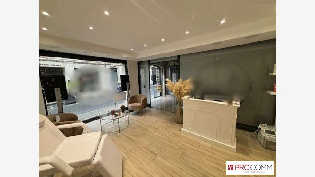 Local commercial 38m² à louer à Avignon