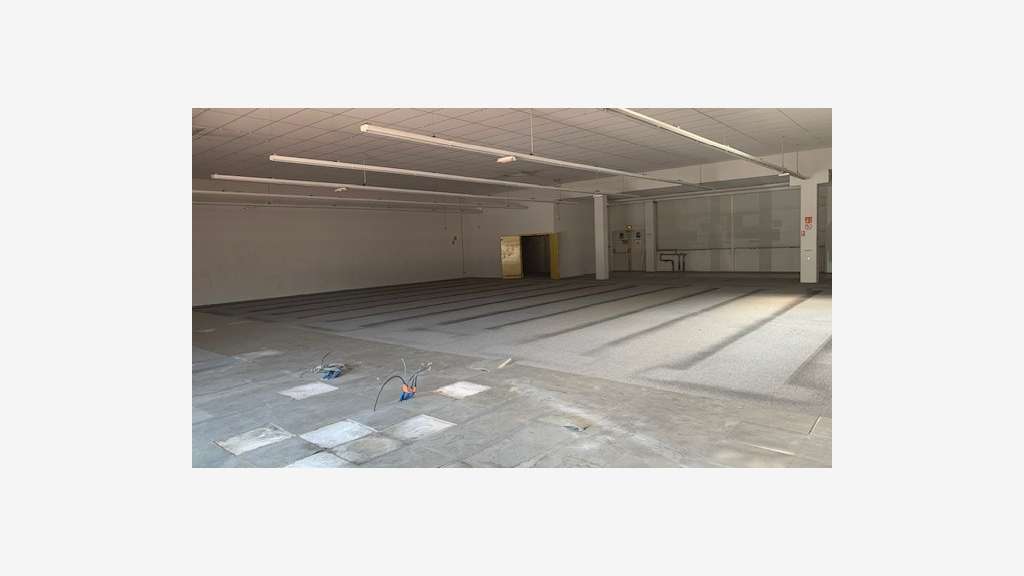 Location local commercial empl N°1 ZAC Avignon