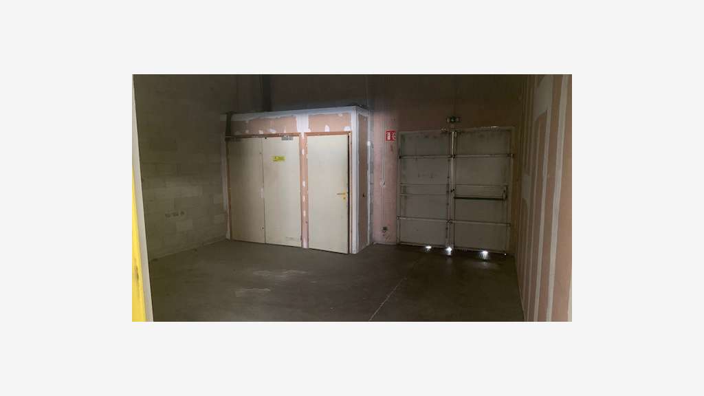 Location local commercial empl N°1 ZAC Avignon