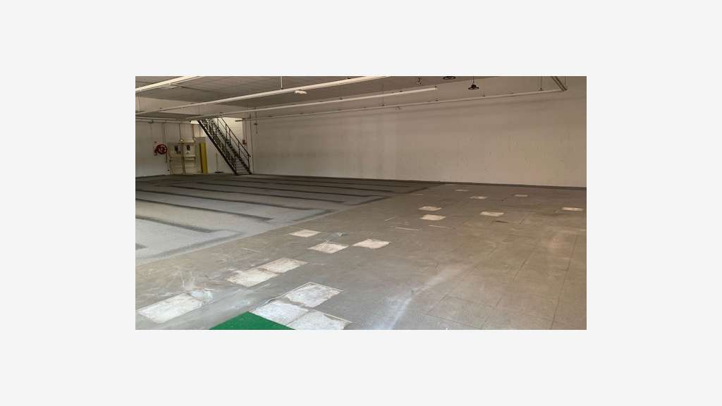 Location local commercial empl N°1 ZAC Avignon