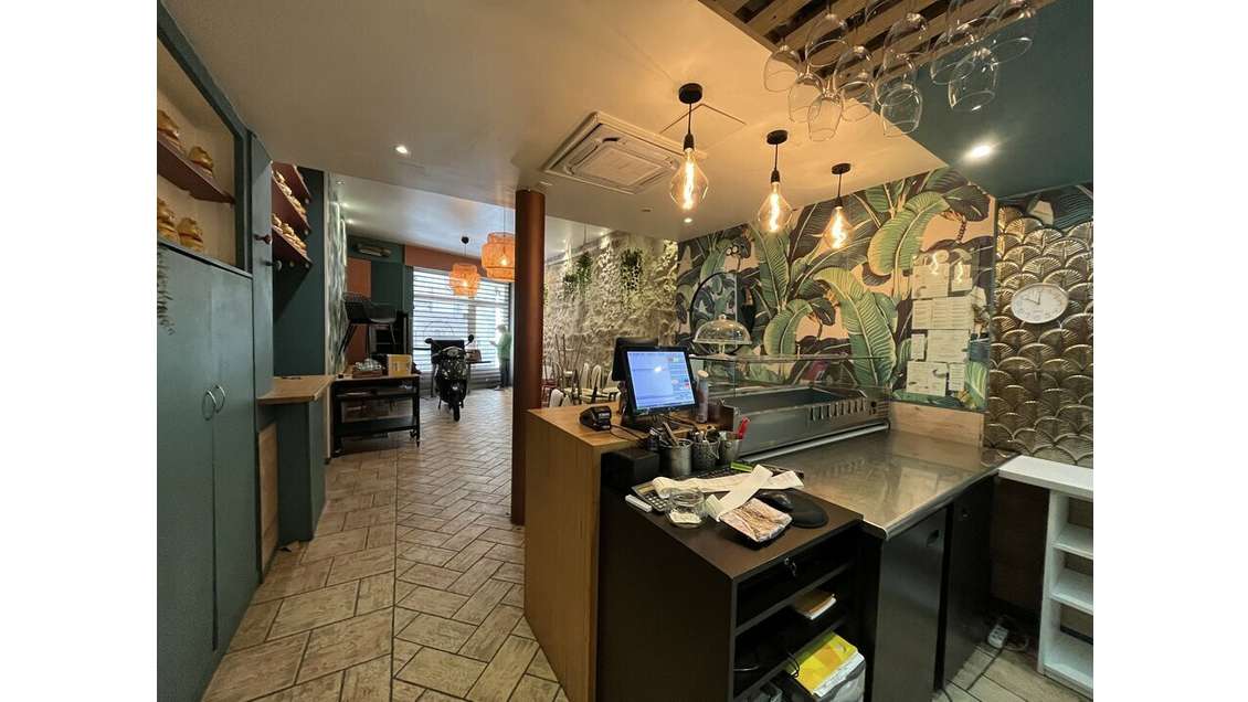 A louer local commercial 60m² Avignon intramuros