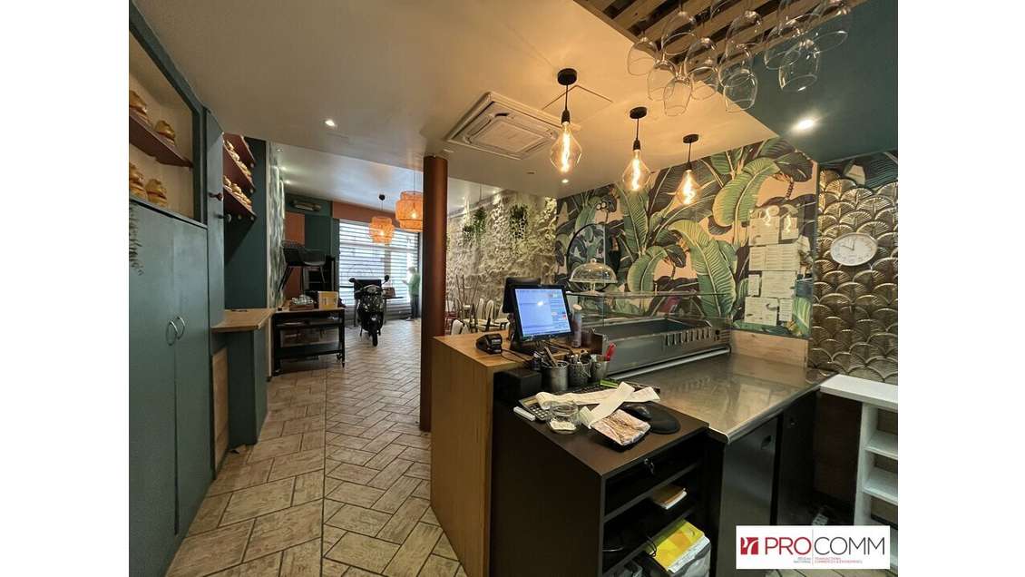 A louer local commercial 60m² Avignon intramuros