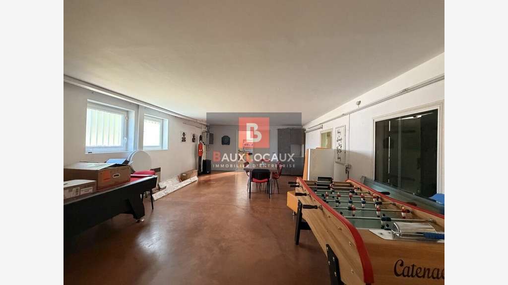 Local commercial 530m² à louer Avignon Realpanier