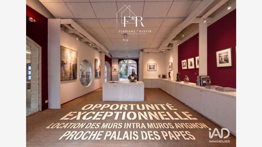 A louer murs commerciaux à Avignon Intra-Muros