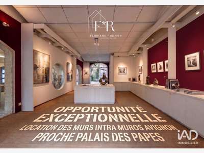 A louer murs commerciaux à Avignon Intra-Muros