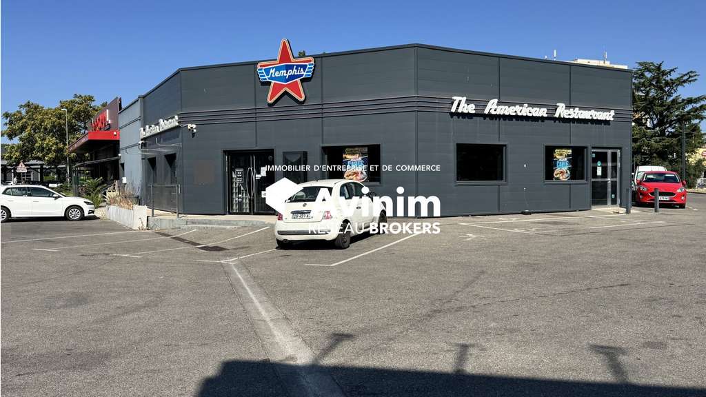A louer local commercial 430m² empl N°1 Avignon