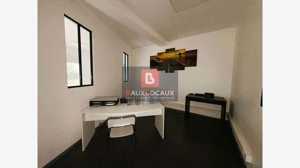 AVIGNON - LOCAL COMMERCIAL à louer
