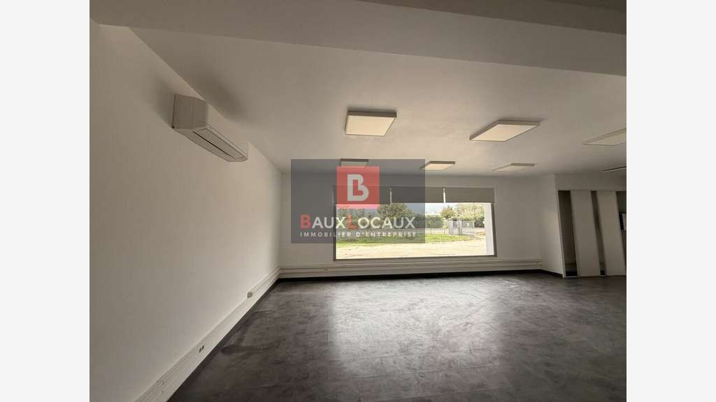 AVIGNON - LOCAL COMMERCIAL à louer