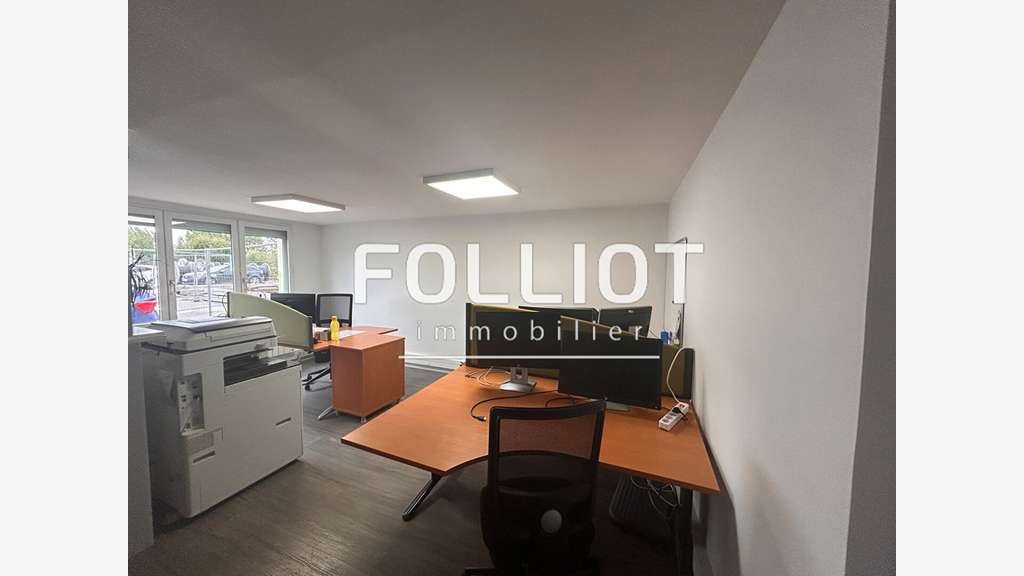 A louer local commercial 150m² à Avranches