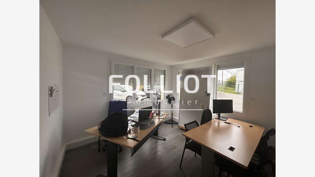 A louer local commercial 150m² à Avranches
