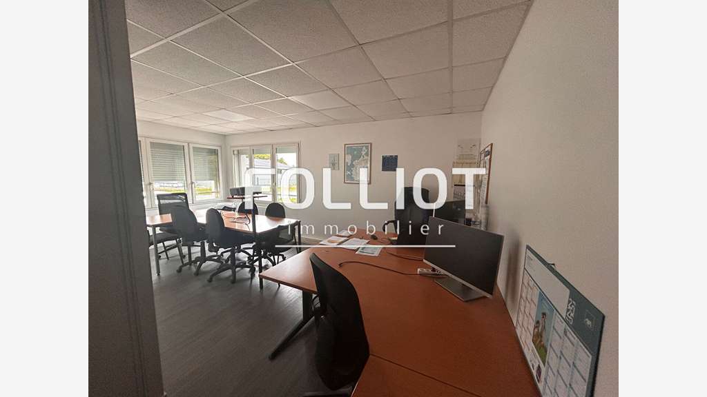A louer local commercial 150m² à Avranches