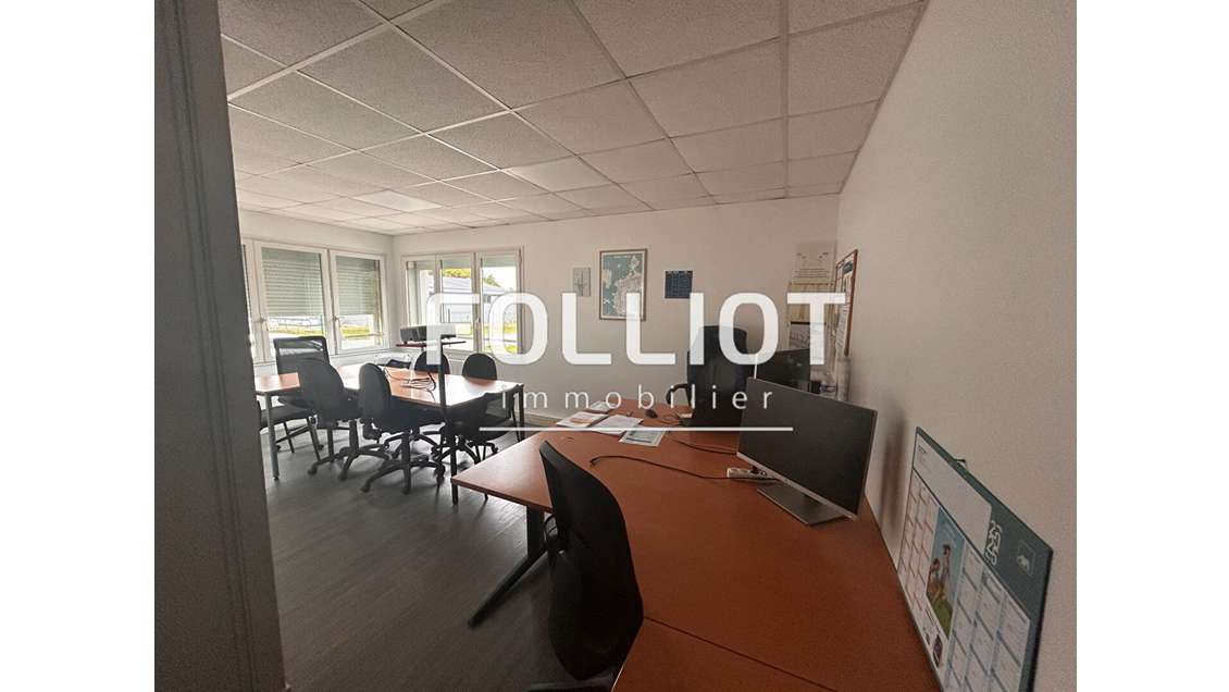 A louer local commercial 150m² à Avranches