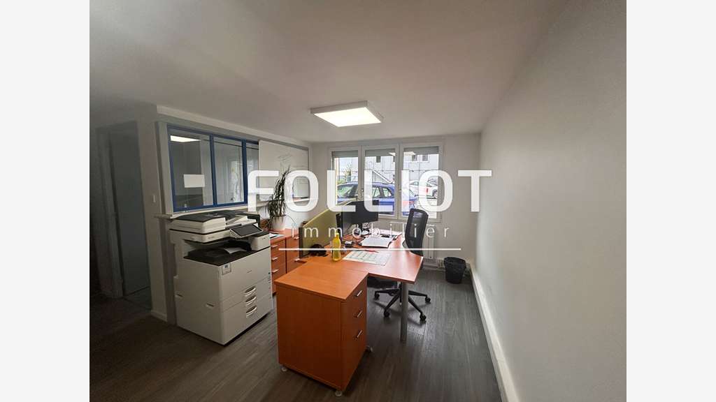 A louer local commercial 150m² à Avranches