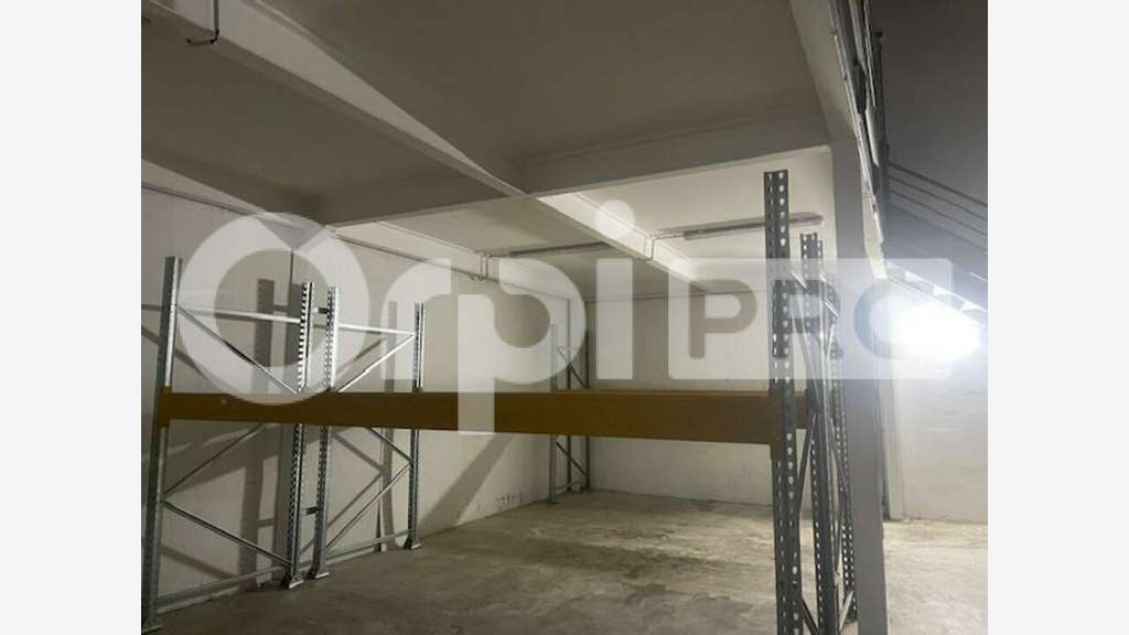 Local commercial 270m² à louer à Baie-Mahault