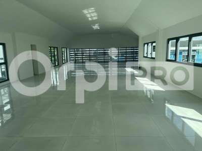 Bureau 80m² R+1 à louer à Baie-Mahault8