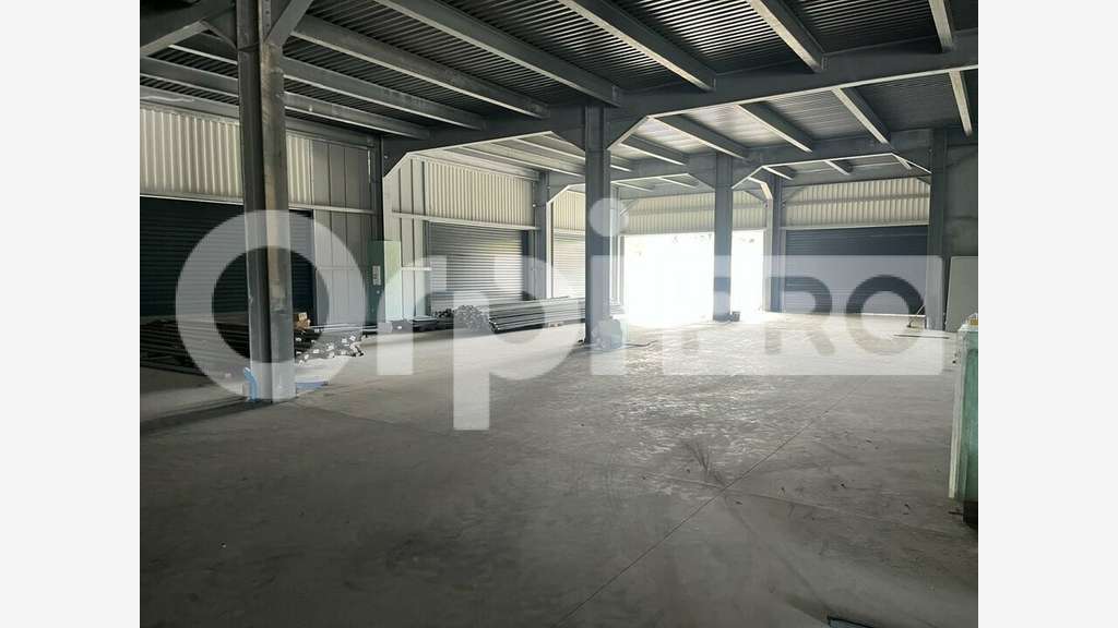 Local commercial 128m² à louer à Baie-Mahault
