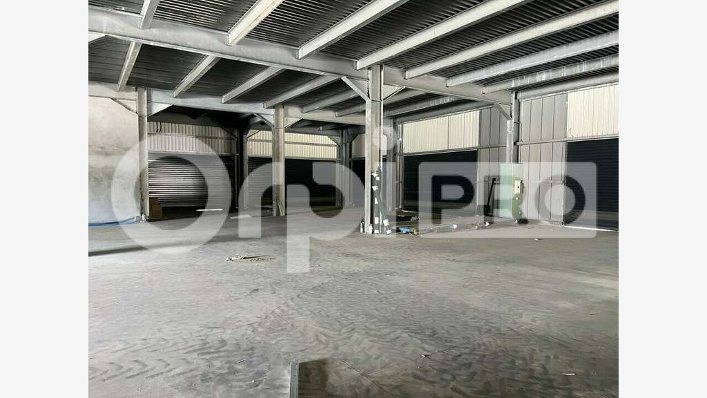 Local commercial 128m² à louer à Baie-Mahault