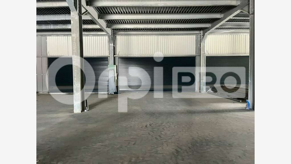 Local commercial 128m² à louer à Baie-Mahault
