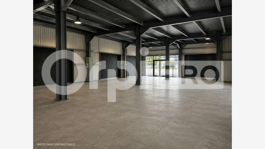 Local commercial 128m² à louer à Baie-Mahault