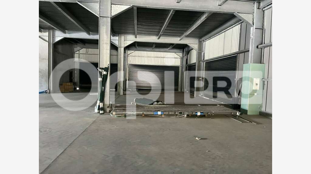 Local commercial 128m² à louer à Baie-Mahault