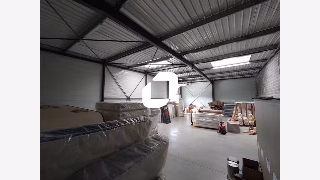 A louer Local commercial 650m² Bailleul