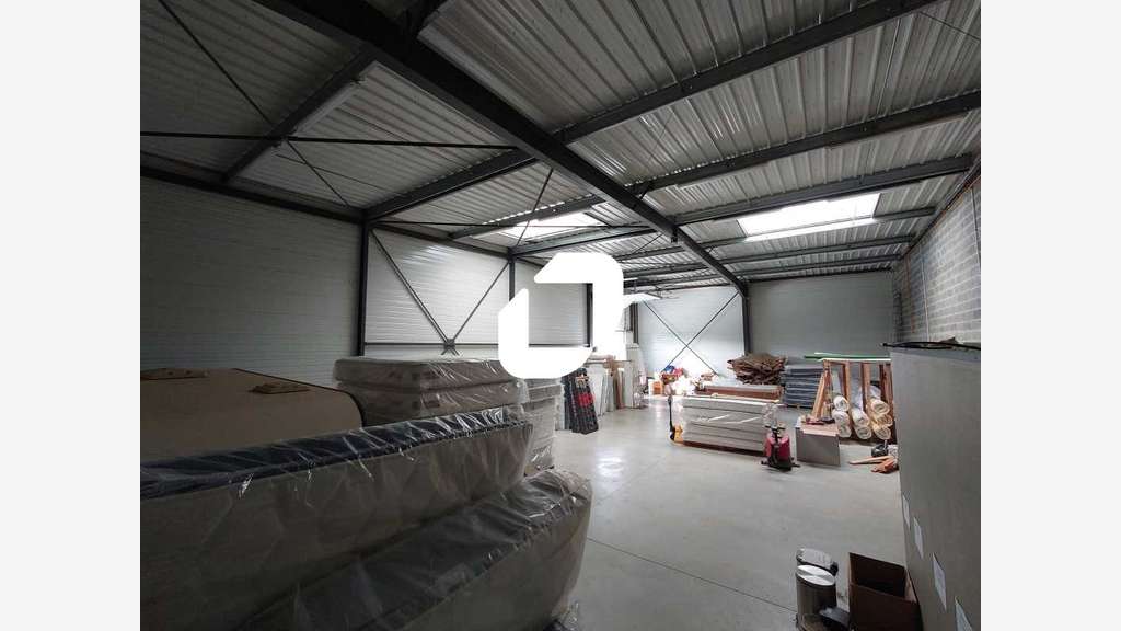 A louer Local commercial 650m² Bailleul
