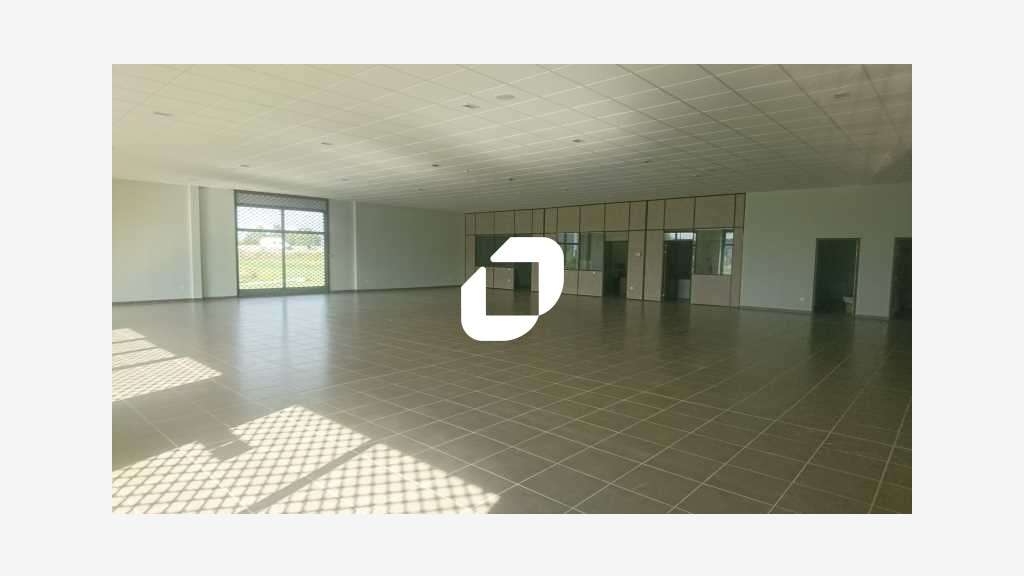 A louer Local commercial 650m² Bailleul