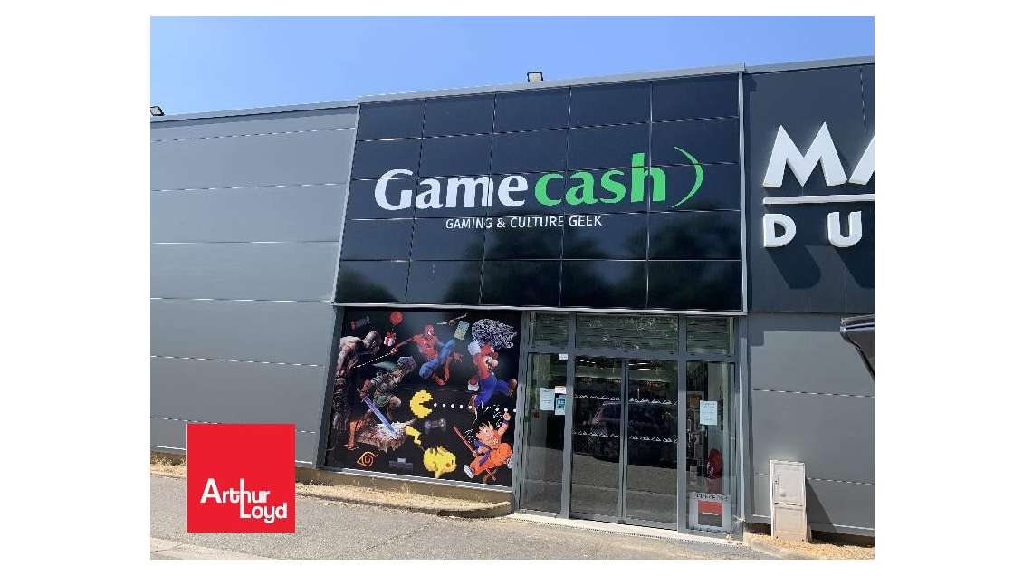 A louer local 193m² zone commerciale Barjouville