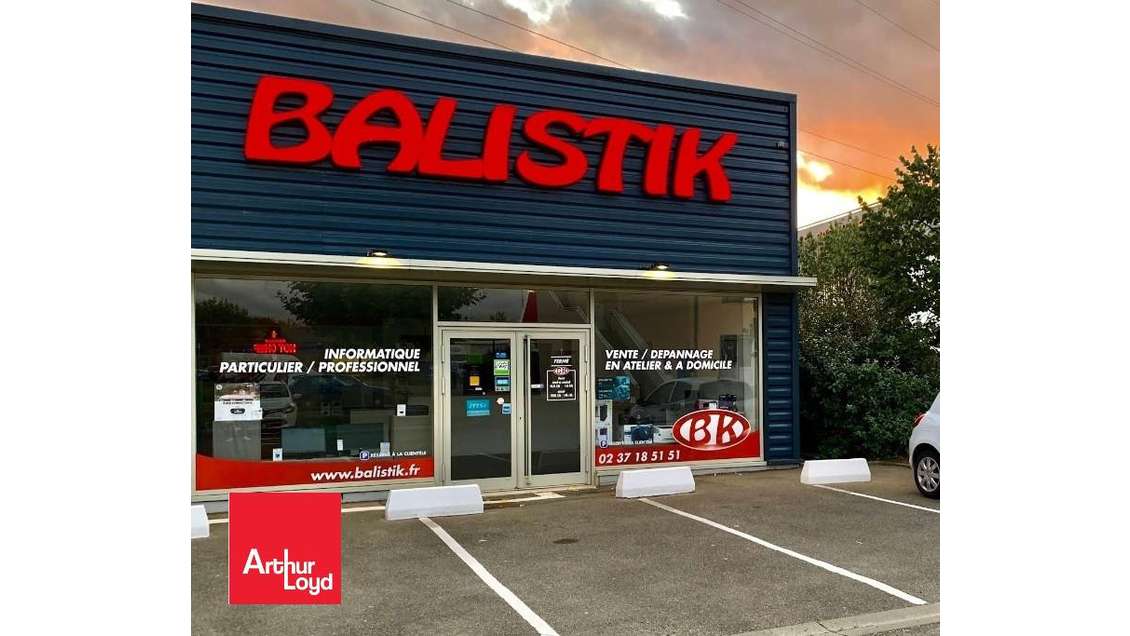 A louer local commercial 250m² Barjouville ZAC