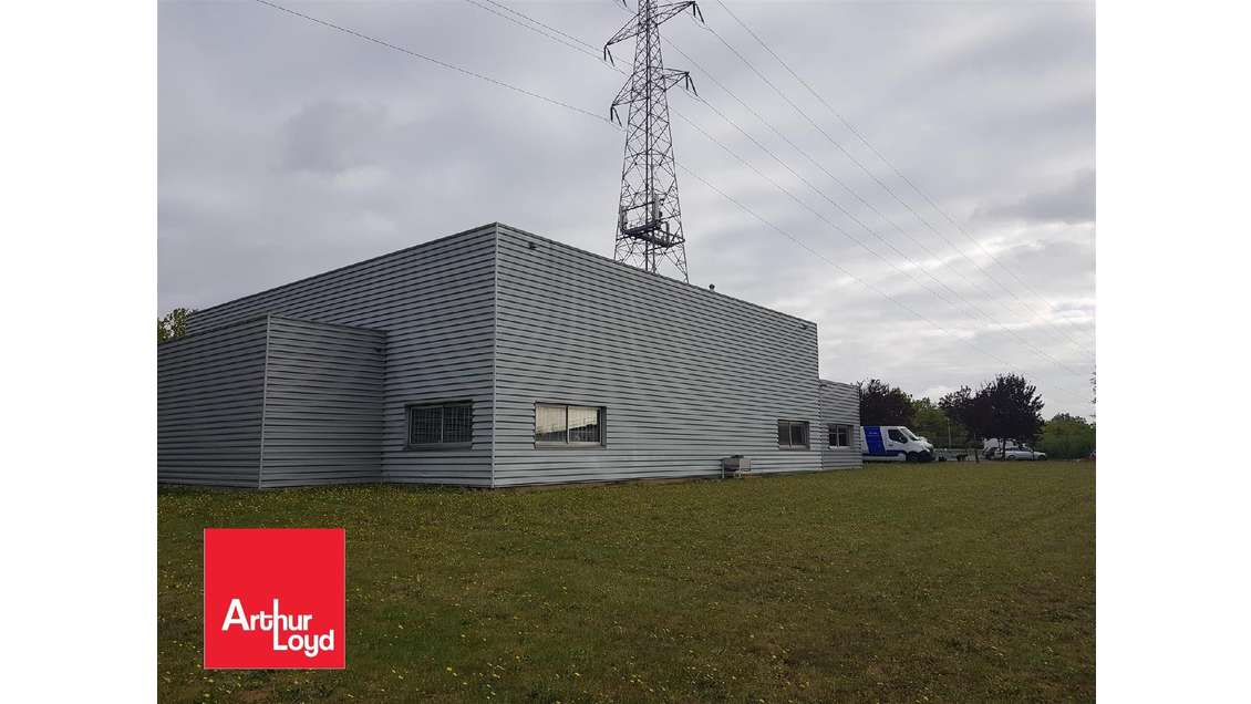 Loue bâtiment activité 720m² Chartres Barjouville