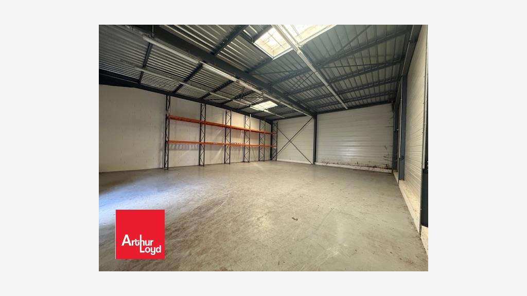 A louer local 180m² à Barjouville agglo Chartres
