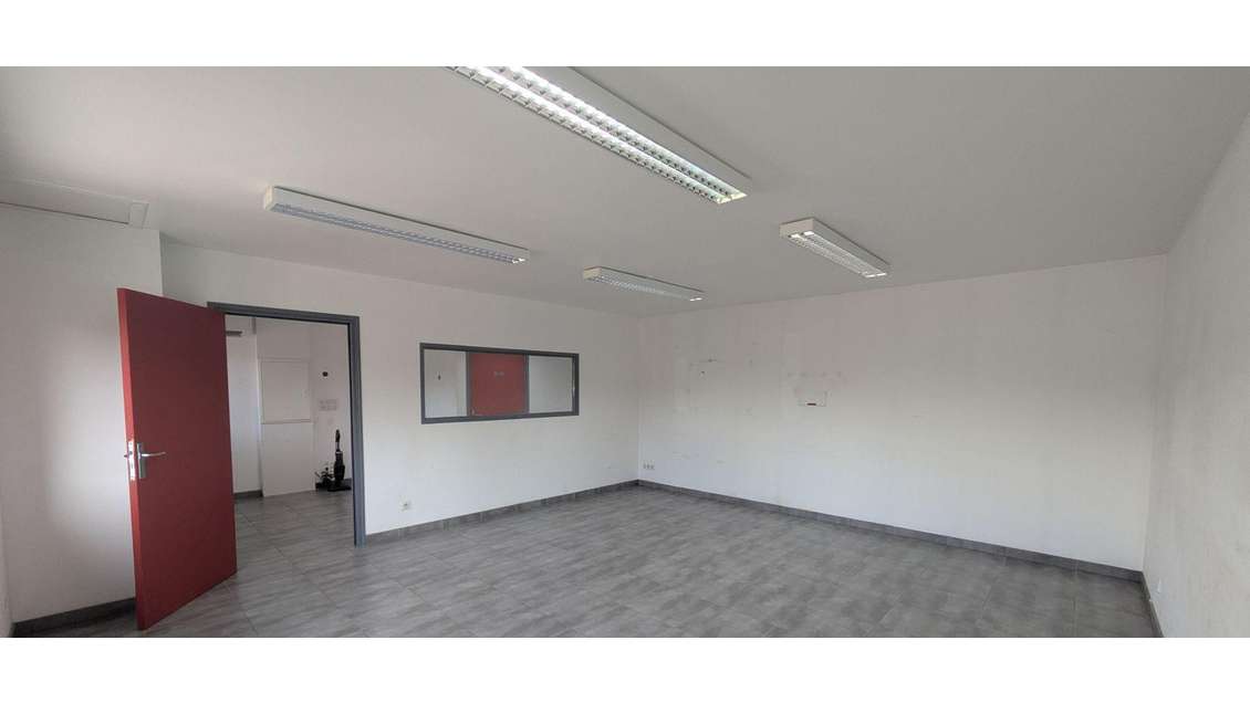 Location local commercial 46m² à Barlin