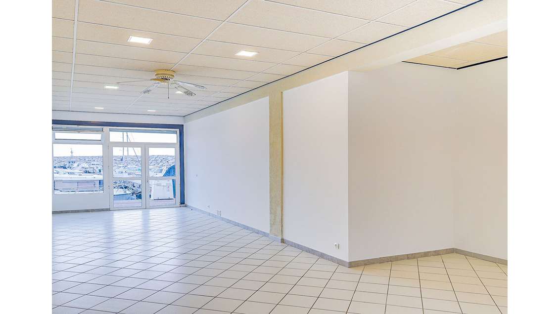 LOCAL COMMERCIAL OU PROFESSIONNEL PORT DE