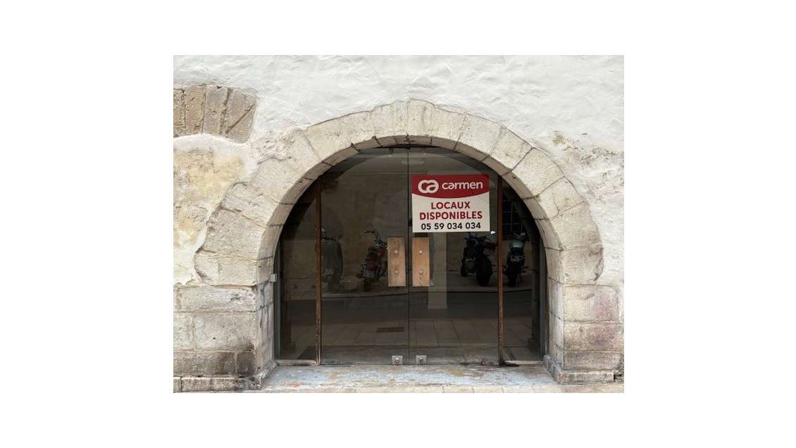Local  à louer 75m² centre historique de Bayonne